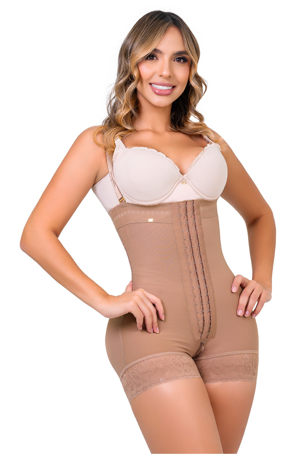 Faja Ultrainvisible SMI7137 – sin tirantes, corta y efecto lifting progresivo BELLA